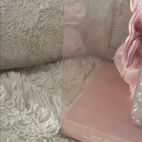 NIB Cute Pink Jump Into Summer labubu with Bow! 😍🤗 - Picture 3 of 14